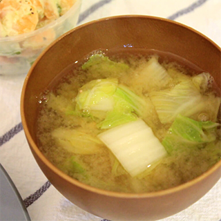 白菜の味噌汁