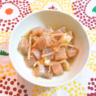 こんにゃくとごぼうの炒め物