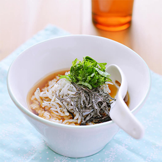 しらすの冷やしだし茶漬け