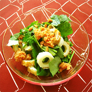 三つ葉と鮭フレークのサラダ