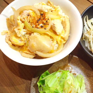 めんつゆで簡単！とろとろ親子丼